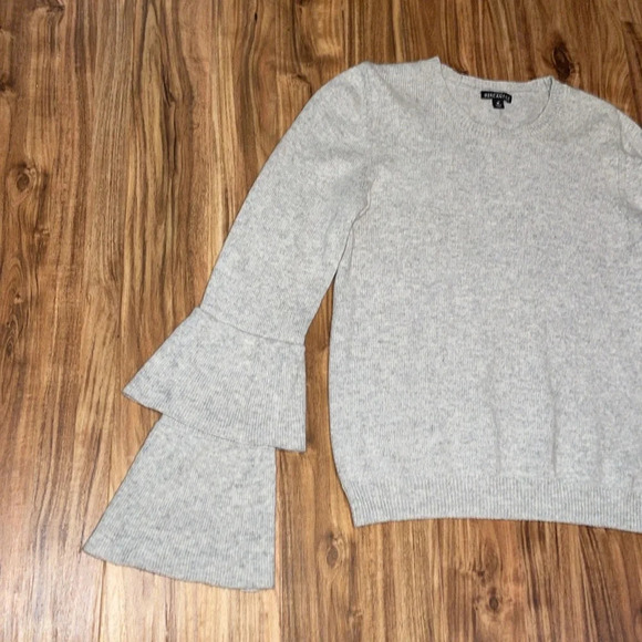 J Crew Mercantile women’s sweater medium 8 10 grey bell long sleeve wool blend - Picture 3 of 6